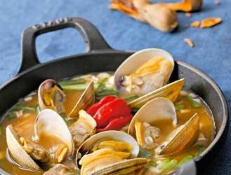 Smothered big clams with tamarind